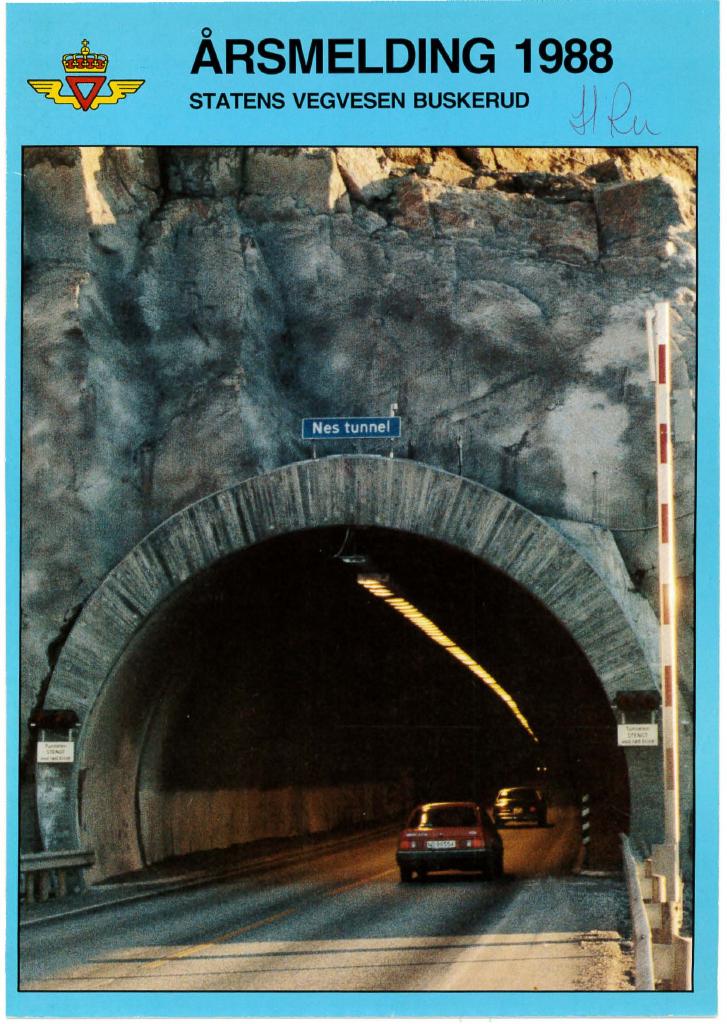 Forsiden av dokumentet Årsmelding Statens Vegvesen Buskerud 1988