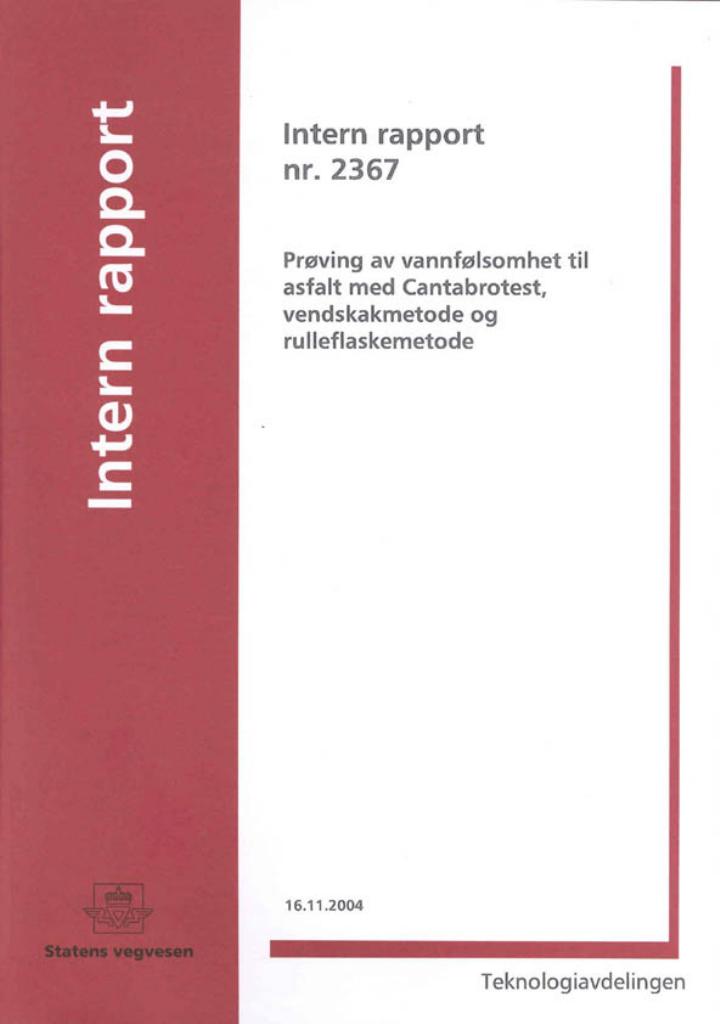 Forsiden av dokumentet Prøving av vannfølsomhet til asfalt med Cantabrotest, vendskakmetode og rulleflaskemetode